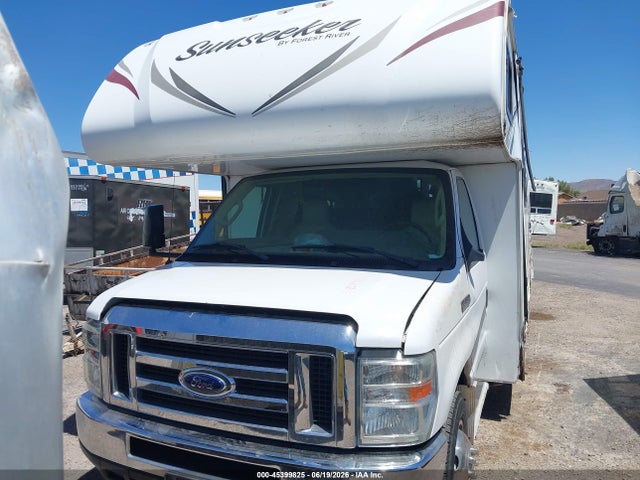 2017 Ford E-450 Cutaway მანქანა იყიდება აუქციონზე, vin: 1FDXE4FS5HDC26938, აუქციონის ნომერი: 45399825
