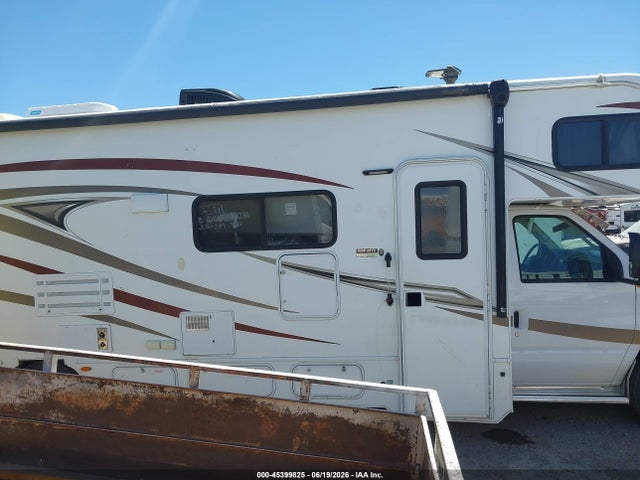 Ford E-450 Cutaway 2017 1FDXE4FS5HDC26938 Image 13