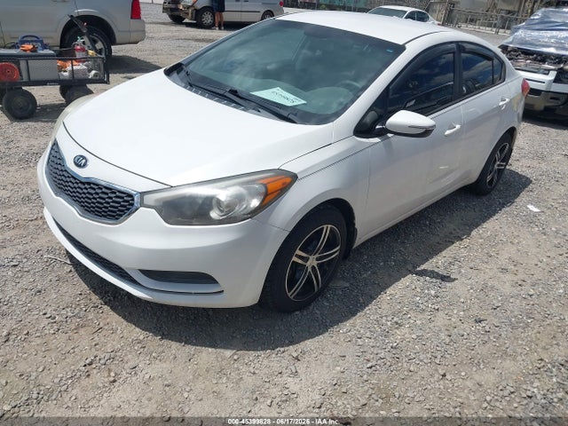 KIA FORTE LX 2014 KNAFX4A64E5238327 Image 2