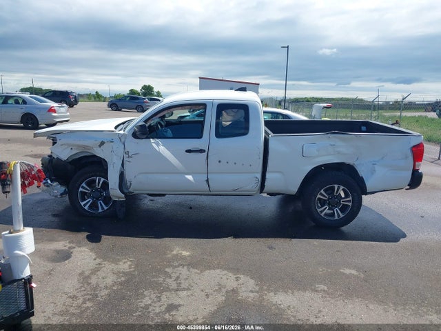 5TFSX5EN3HX051873 Toyota Tacoma Sr