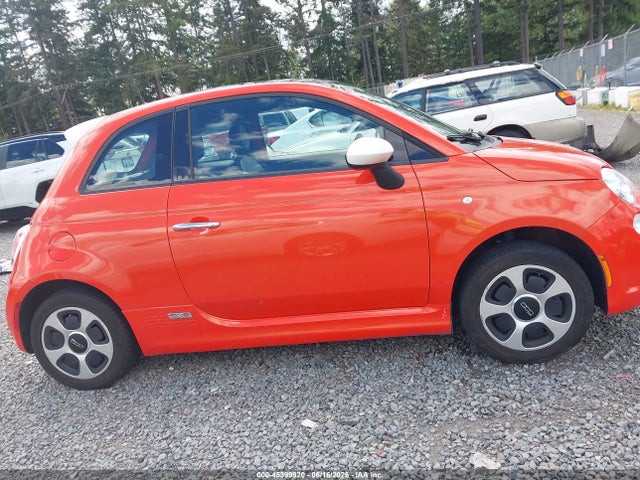Fiat 500E BATTERY ELECTRIC 2016 3C3CFFGE9GT133633 Image 14