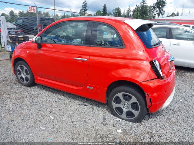 Fiat 500E BATTERY ELECTRIC 2016 3C3CFFGE9GT133633 Image 3