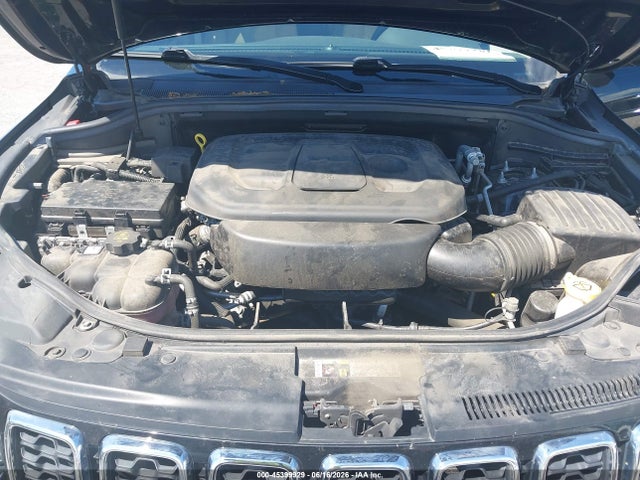 1C4RJFAG8KC754249 Jeep Grand Cherokee Laredo E 4x4