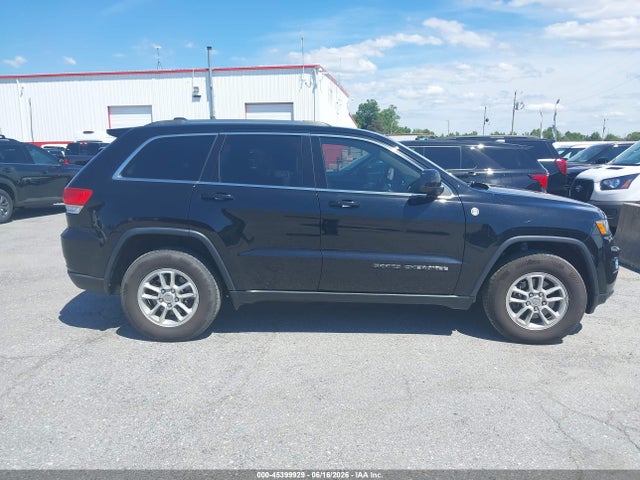 1C4RJFAG8KC754249 Jeep Grand Cherokee Laredo E 4x4