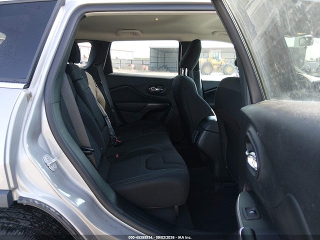1C4PJMCB7KD341181 Jeep Cherokee Latitude 4x4