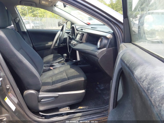 45399974 :رقم المزاد ، JTMBFREV3FD148175 vin ، 2015 Toyota Rav4 Le مزاد بيع