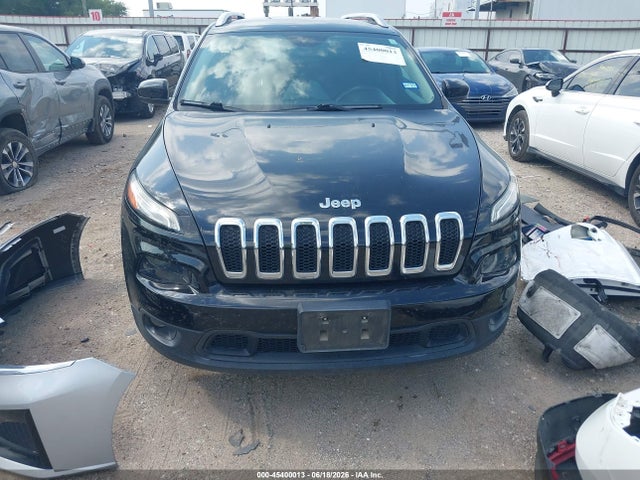 1C4PJLCB4JD566280 Jeep Cherokee Latitude Fwd