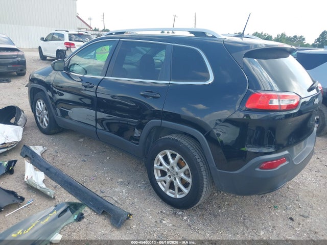 1C4PJLCB4JD566280 Jeep Cherokee Latitude Fwd