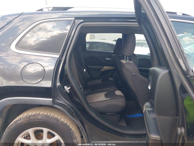 1C4PJLCB4JD566280 Jeep Cherokee Latitude Fwd