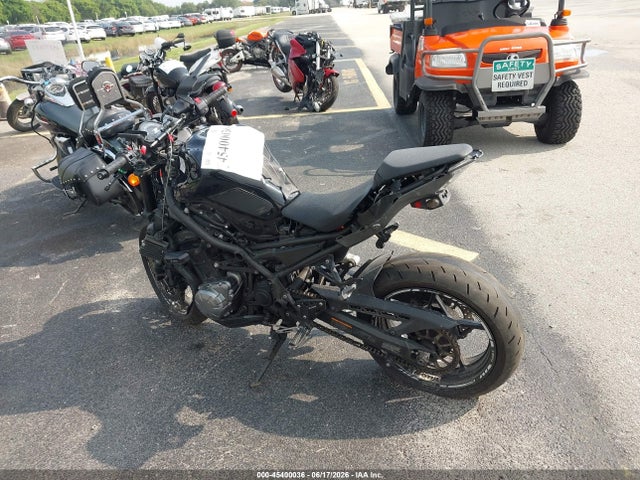 45400036 :رقم المزاد ، JKAZR2A12HDA17223 vin ، 2017 Kawasaki Zr900 مزاد بيع