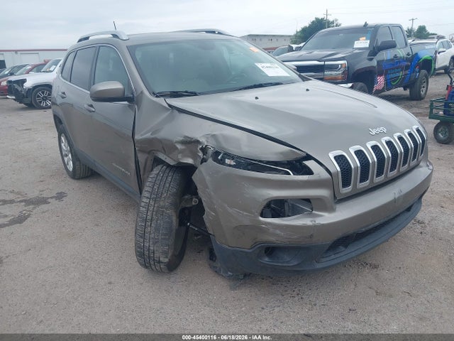 Продаж на аукціоні авто 2016 Jeep Cherokee Latitude, vin: 1C4PJLCB9GW288408, номер лоту: 45400116