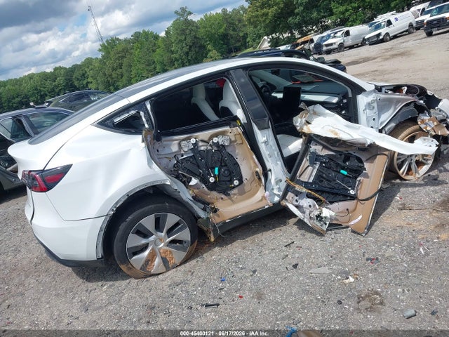 Продаж на аукціоні авто 2023 Tesla Model Y Awd/long Range Dual Motor All-wheel Drive, vin: 7SAYGDEE8PF611516, номер лоту: 45400121