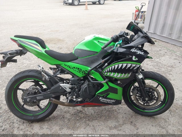 Kawasaki EX400 2020 JKAEXKG12LDA67432 Image 13
