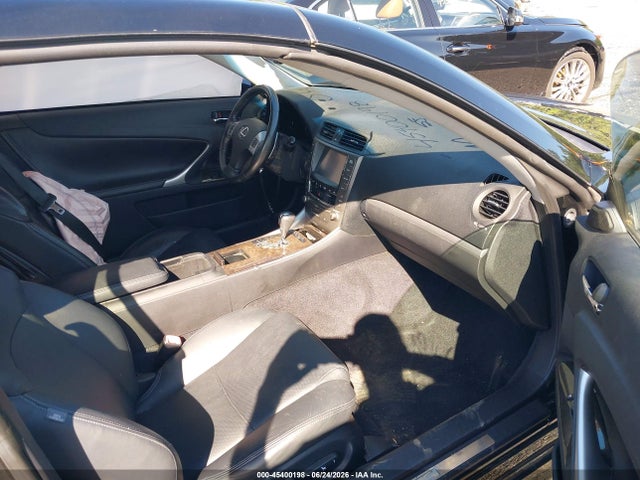 45400198 :رقم المزاد ، JTHFF2C24F2532297 vin ، 2015 Lexus Is 250c مزاد بيع