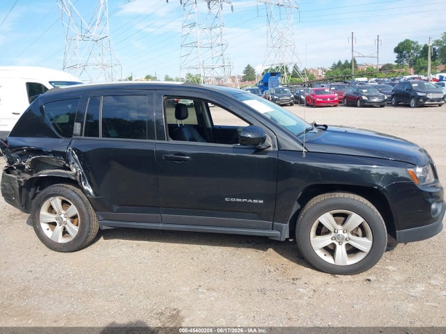 Jeep Compass Latitude 4x4 2017 1C4NJDEB2HD145212 Image 14