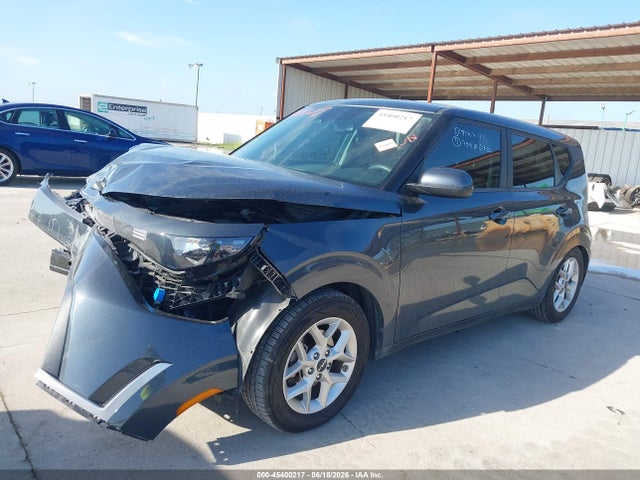 45400217 :رقم المزاد ، KNDJ23AU2P7190614 vin ، 2023 Kia Soul S مزاد بيع