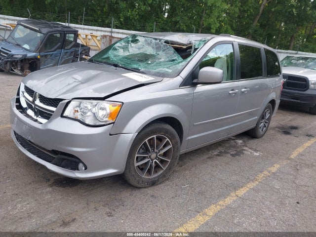 Dodge Grand Caravan Sxt 2017 2C4RDGCG7HR674158 Image 2