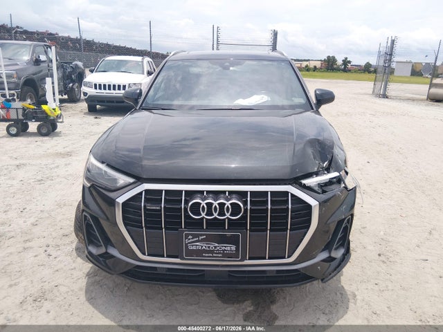 2020 Audi Q3 Premium 45 Tfsi S Line Quattro Tiptronic მანქანა იყიდება აუქციონზე, vin: WA1DECF32L1017008, აუქციონის ნომერი: 45400272