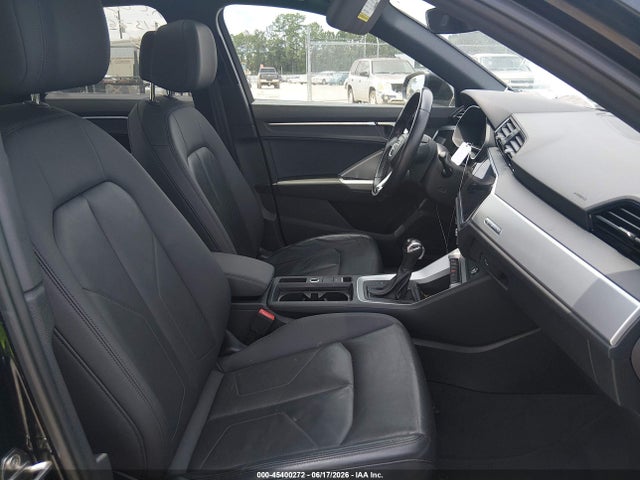 2020 Audi Q3 Premium 45 Tfsi S Line Quattro Tiptronic მანქანა იყიდება აუქციონზე, vin: WA1DECF32L1017008, აუქციონის ნომერი: 45400272