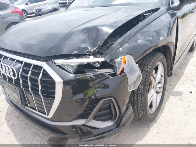 2020 Audi Q3 Premium 45 Tfsi S Line Quattro Tiptronic მანქანა იყიდება აუქციონზე, vin: WA1DECF32L1017008, აუქციონის ნომერი: 45400272