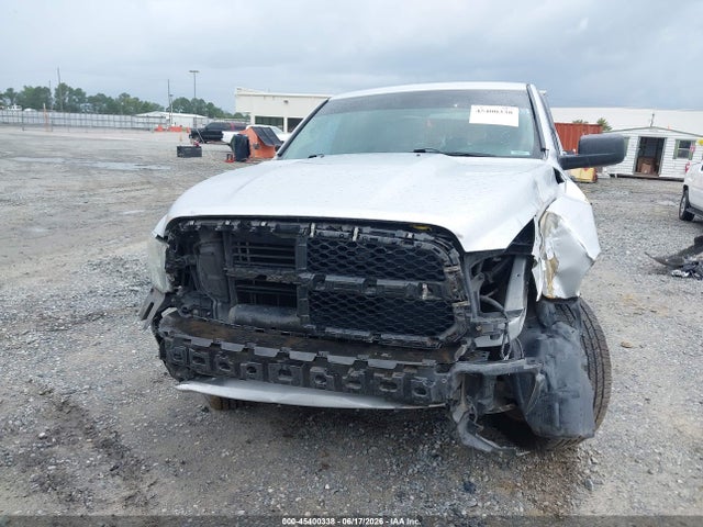Продажа на аукционе авто 2017 Ram 1500 Express  4x4 6'4 Box, vin: 1C6RR7FTXHS711722, номер лота: 45400338