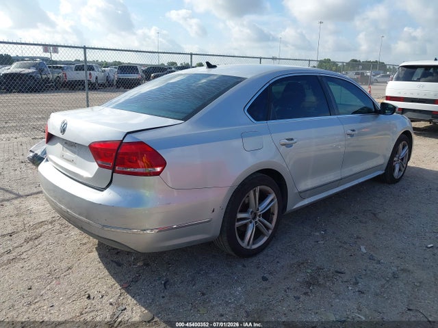 Aukcja sprzedaży 2012 Volkswagen Passat 2.0l Tdi Sel Premium, vin: 1VWCN7A37CC082955, numer aukcji: 45400352