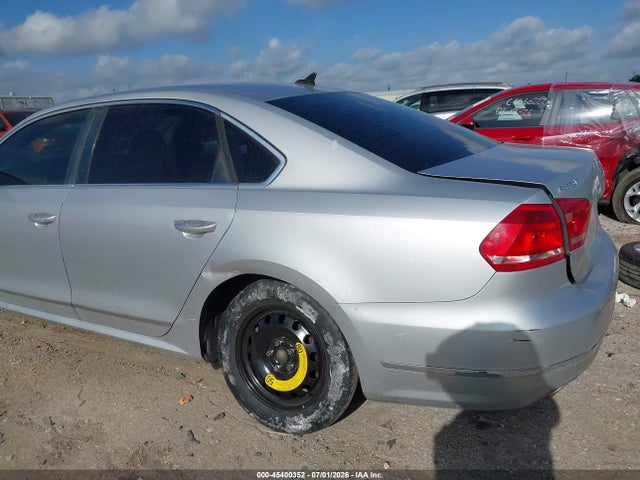 Aukcja sprzedaży 2012 Volkswagen Passat 2.0l Tdi Sel Premium, vin: 1VWCN7A37CC082955, numer aukcji: 45400352