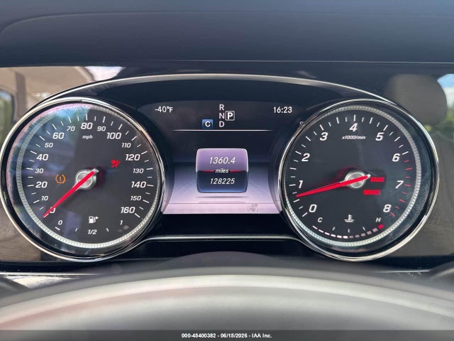 2017 Mercedes-benz E 300 მანქანა იყიდება აუქციონზე, vin: WDDZF4JB5HA048053, აუქციონის ნომერი: 45400382