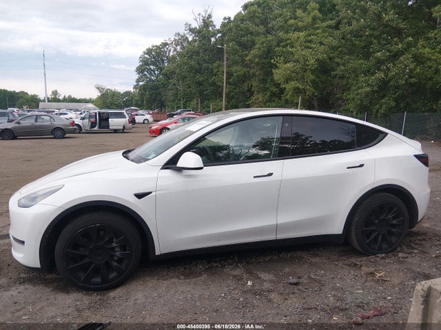 45400395 :رقم المزاد ، 5YJYGDED9MF192785 vin ، 2021 Tesla Model Y Standard Range Rear-wheel Drive مزاد بيع