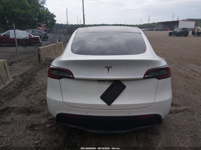 45400395 :رقم المزاد ، 5YJYGDED9MF192785 vin ، 2021 Tesla Model Y Standard Range Rear-wheel Drive مزاد بيع