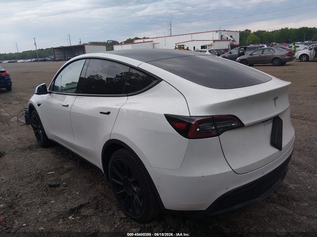 45400395 :رقم المزاد ، 5YJYGDED9MF192785 vin ، 2021 Tesla Model Y Standard Range Rear-wheel Drive مزاد بيع