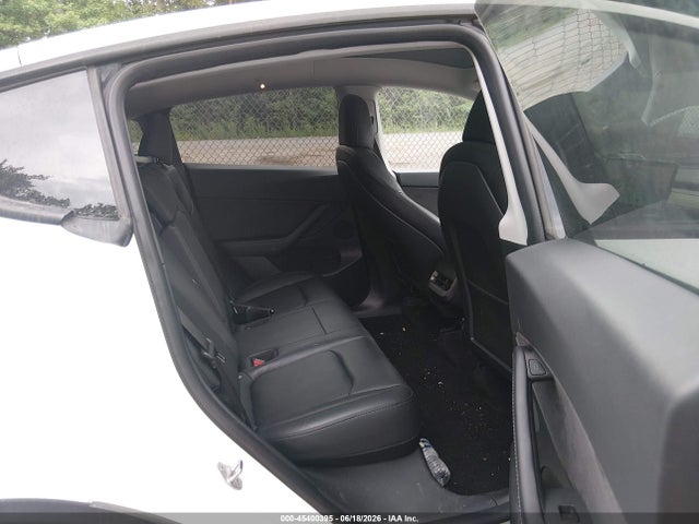 45400395 :رقم المزاد ، 5YJYGDED9MF192785 vin ، 2021 Tesla Model Y Standard Range Rear-wheel Drive مزاد بيع