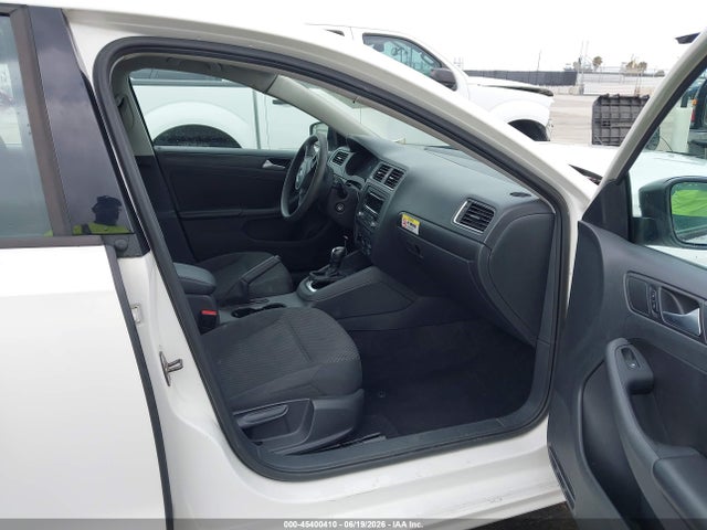 3VW2K7AJXEM241746 Volkswagen Jetta 2.0l S
