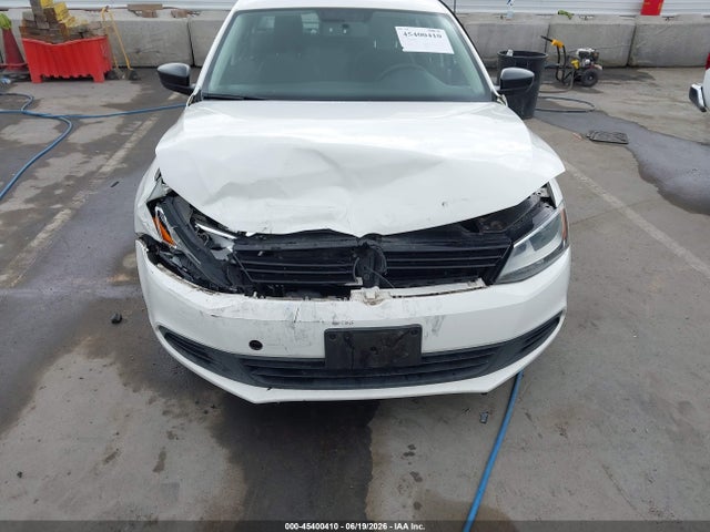 3VW2K7AJXEM241746 Volkswagen Jetta 2.0l S