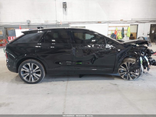 3GYK3DMR2SS255125 Cadillac Optiq Luxury 2 Awd