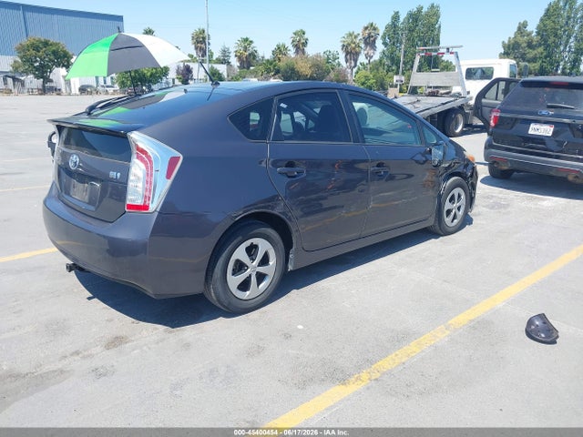 45400454 :رقم المزاد ، JTDKN3DU4D1639670 vin ، 2013 Toyota Prius Two مزاد بيع