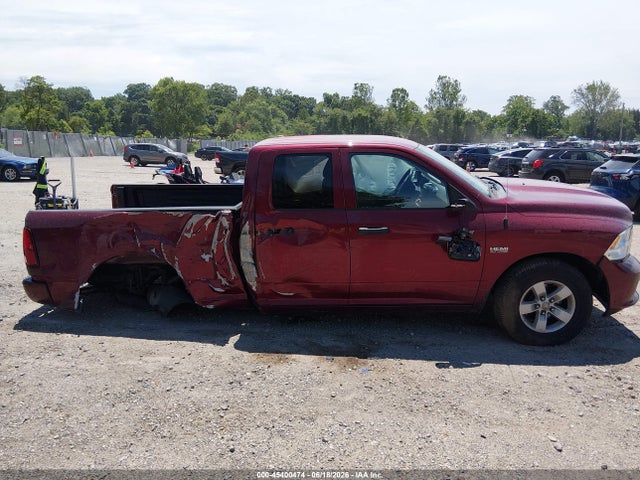 Продаж на аукціоні авто 2018 Ram 1500 Express  4x4 6'4 Box, vin: 1C6RR7FT2JS327620, номер лоту: 45400474