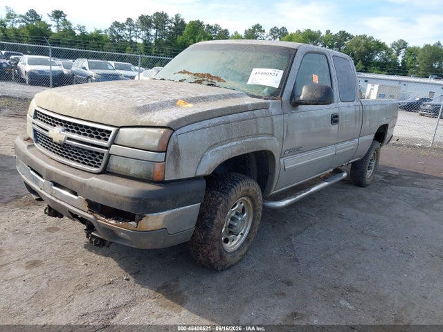 Продажа на аукционе авто 2005 Chevrolet Silverado 2500hd Ls, vin: 1GCHK29U15E217694, номер лота: 45400521