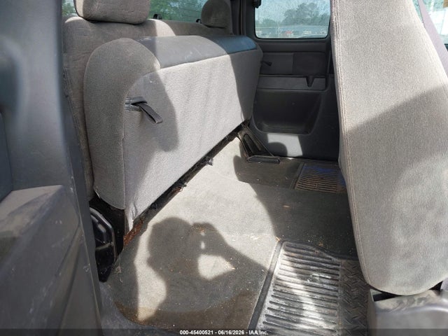 Продажа на аукционе авто 2005 Chevrolet Silverado 2500hd Ls, vin: 1GCHK29U15E217694, номер лота: 45400521