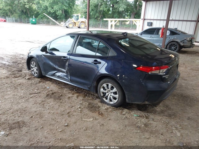 Toyota COROLLA LE 2022 5YFEPMAE8NP340495 Image 3