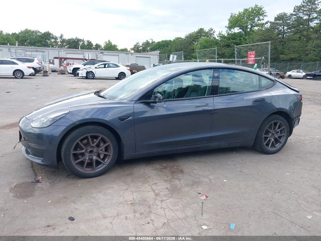 Продажа на аукционе авто 2023 Tesla Model 3 Rear-wheel Drive, vin: 5YJ3E1EA7PF613248, номер лота: 45400584