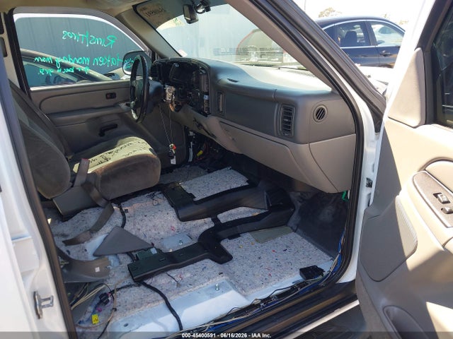 2005 Chevrolet Tahoe Ls მანქანა იყიდება აუქციონზე, vin: 1GNEC13V45J243281, აუქციონის ნომერი: 45400591
