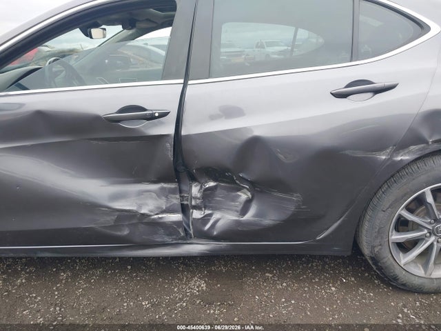 19UUB1F38JA011117 Acura TLX
