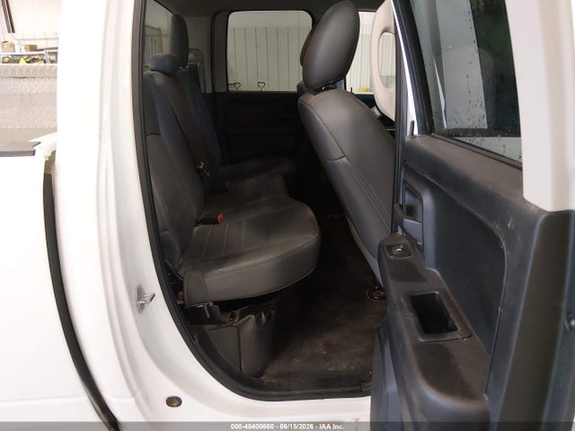 45400660 :رقم المزاد ، 1C6RR6FG2HS614835 vin ، 2017 Ram 1500 Tradesman  4x2 6'4 Box مزاد بيع