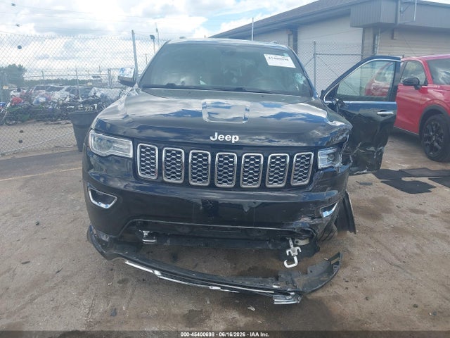 1C4RJFCG9HC762057 Jeep Grand Cherokee Overland 4x4