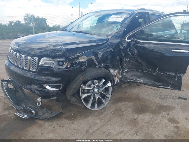 1C4RJFCG9HC762057 Jeep Grand Cherokee Overland 4x4