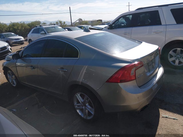 Volvo S60 T5 Premier 2015 YV140MFK3F2335746 Image 14