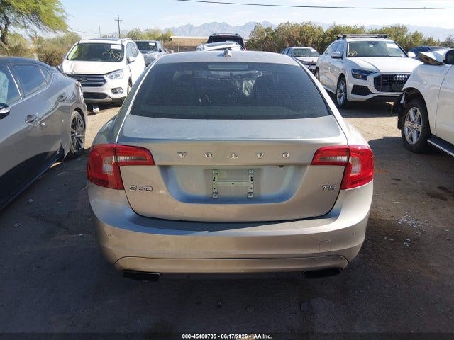 Volvo S60 T5 Premier 2015 YV140MFK3F2335746 Image 16