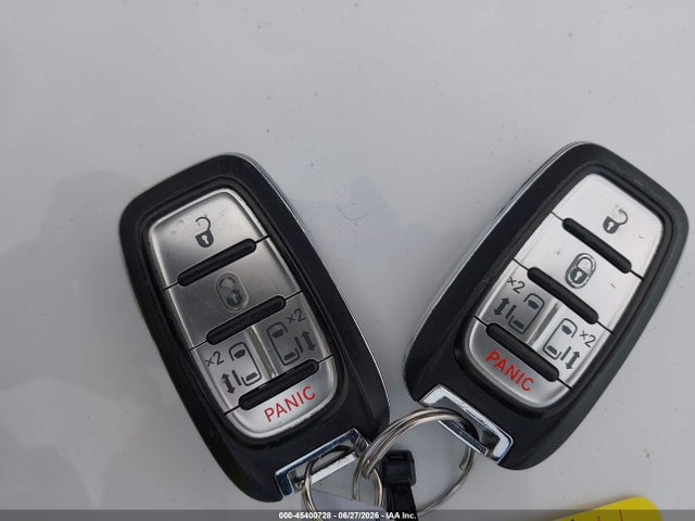 Chrysler Pacifica Hybrid Touring Plus 2017 2C4RC1H7XHR838222 Image 11