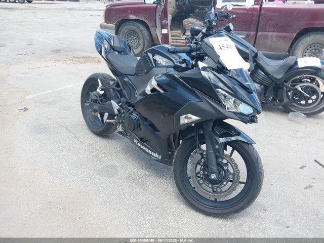 Kawasaki EX400 2018 JKAEXKG10JDA04598 Image 1